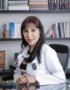 Doctora Claudia Delgado y Equipo Médico Cenegenics Doctora Claudia Delgado y Equipo Médico Cenegenics